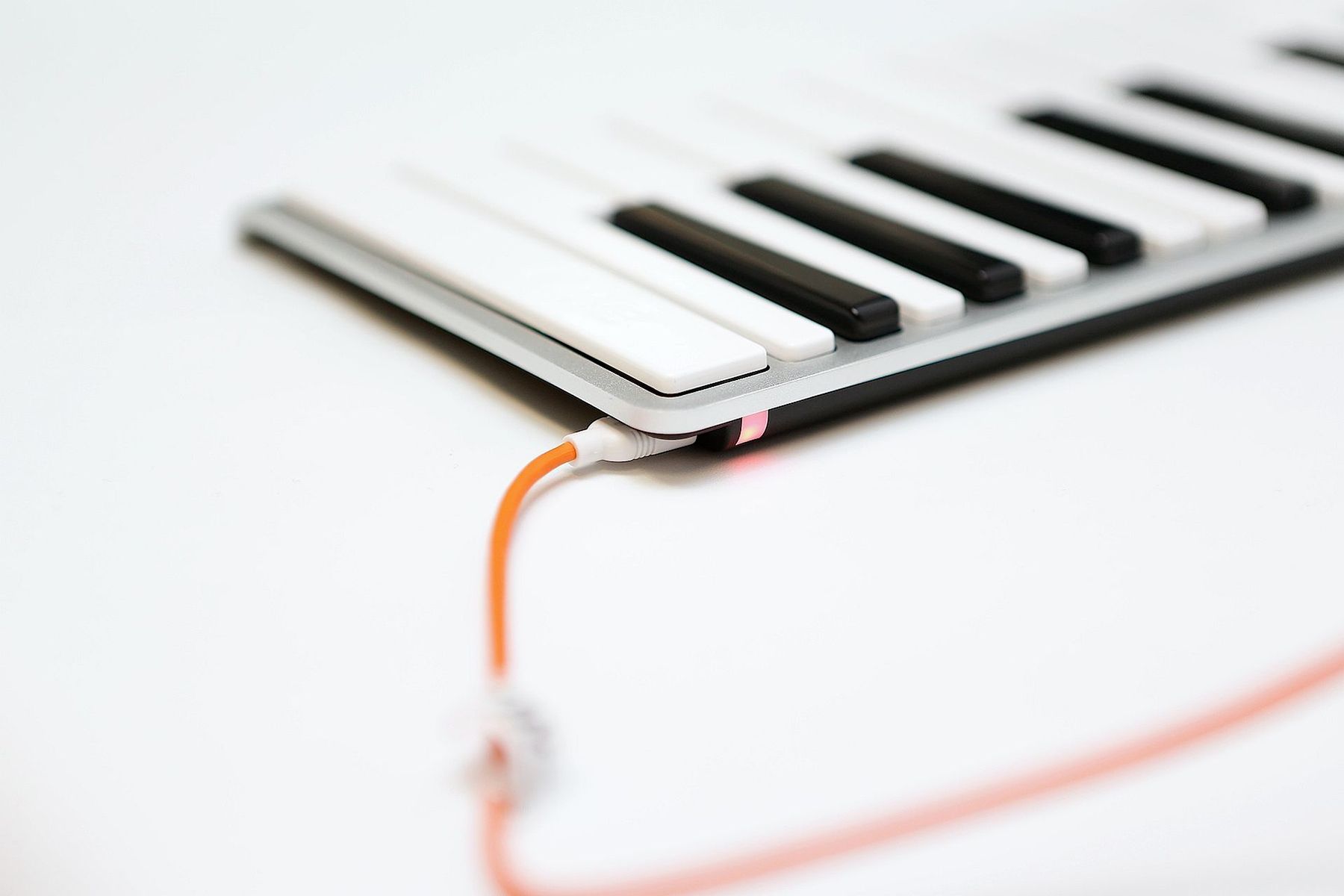 Xkey25 5