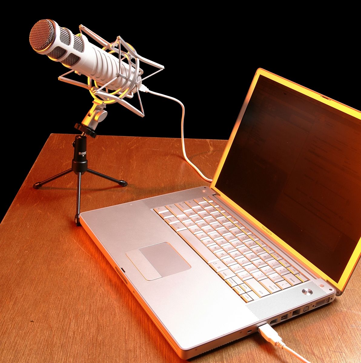 RØDE Podcaster 4